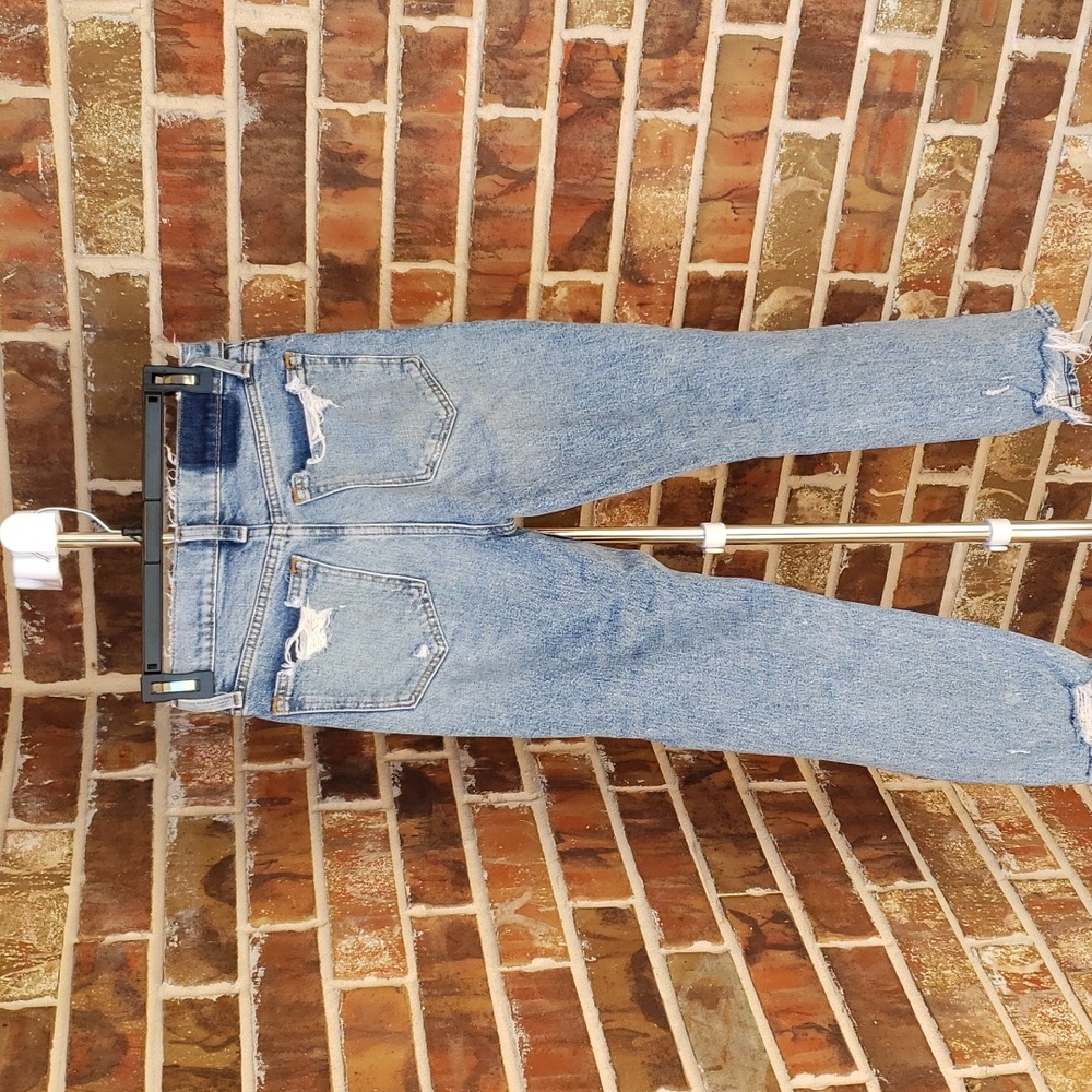 High Rise Mom Jeans - Picture 2 of 8